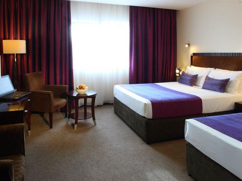 לטרקני Mcgettigans Hotel מראה חיצוני תמונה