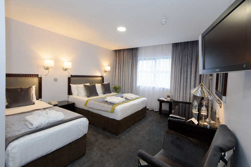 לטרקני Mcgettigans Hotel מראה חיצוני תמונה