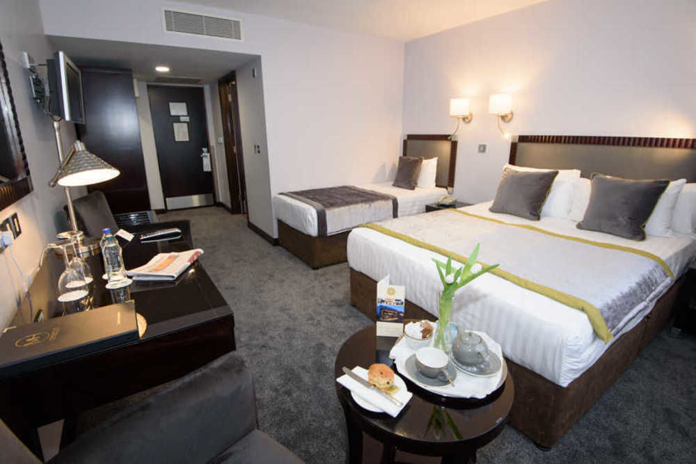 לטרקני Mcgettigans Hotel מראה חיצוני תמונה