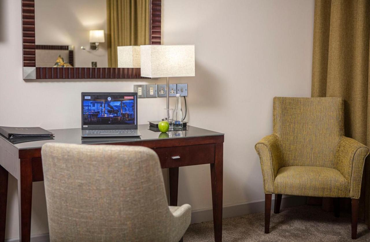 לטרקני Mcgettigans Hotel מראה חיצוני תמונה
